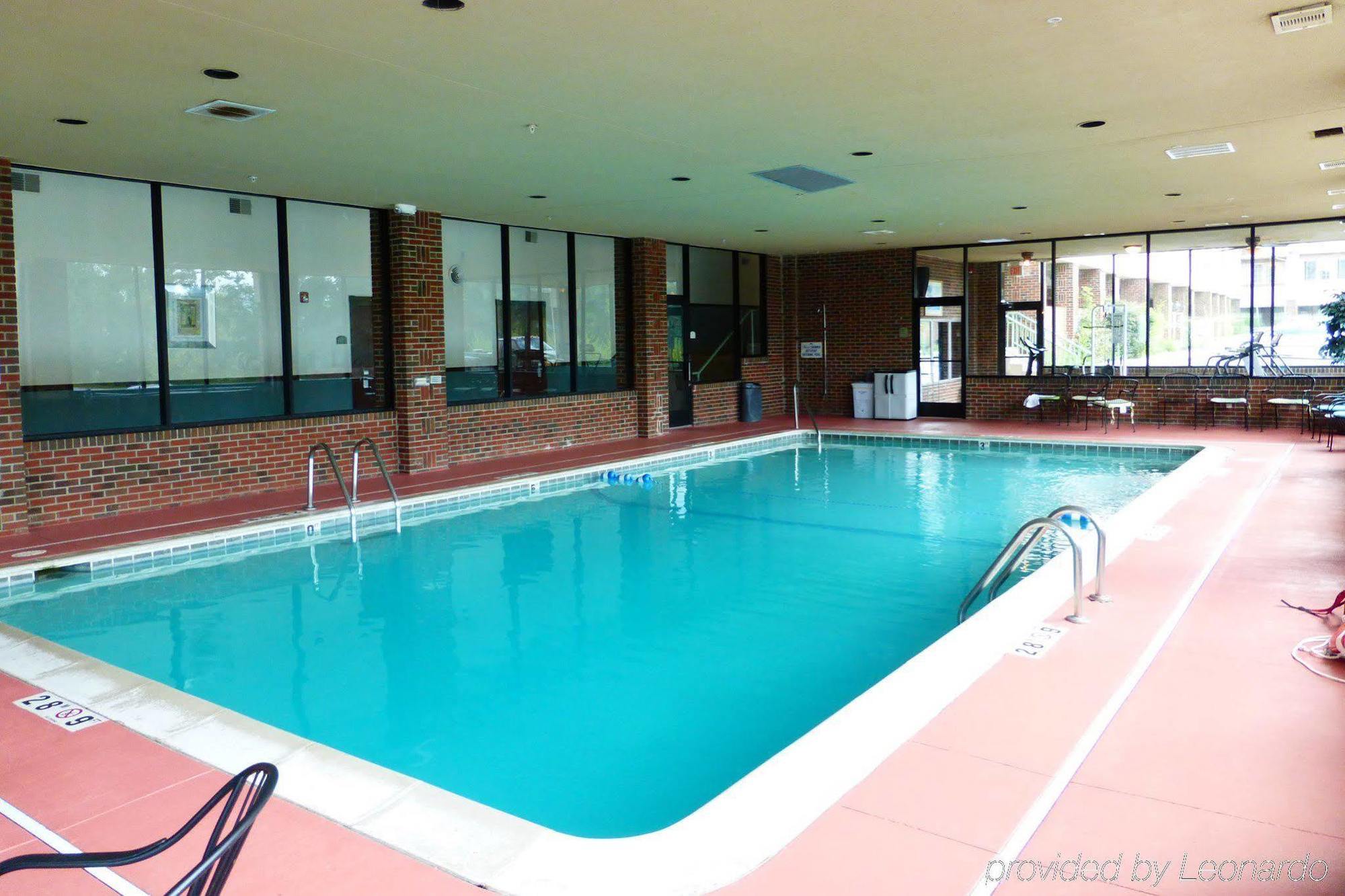 Red Roof Inn & Suites Lake Orion / Auburn Hills Eksteriør bilde
